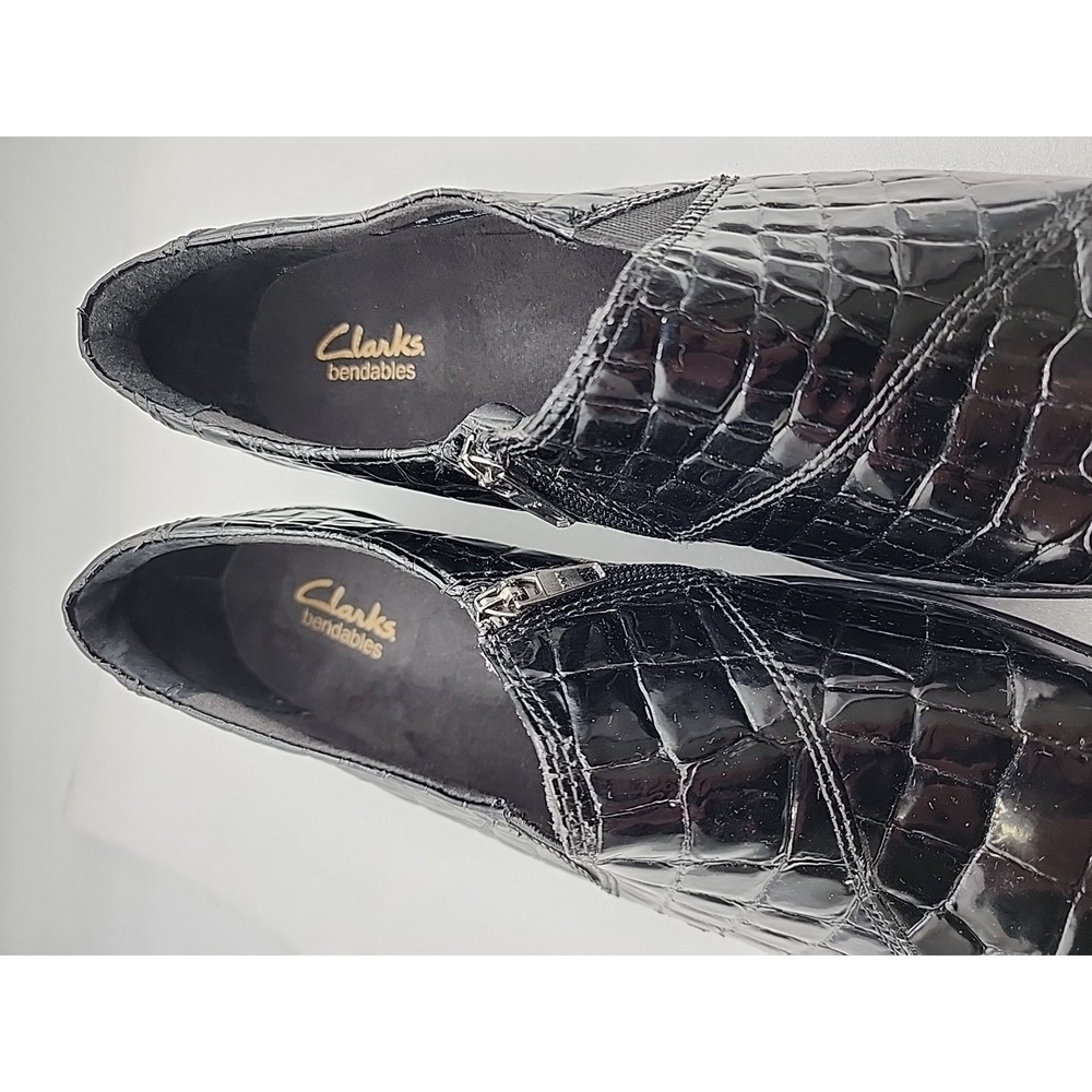 Clarks Bendables 9W Women's Faux Alligator Slip On Patent Loafer Shoe Black - Picture 7 of 11